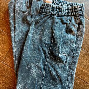 Nike Veneer Pack loose-fit sweatpants